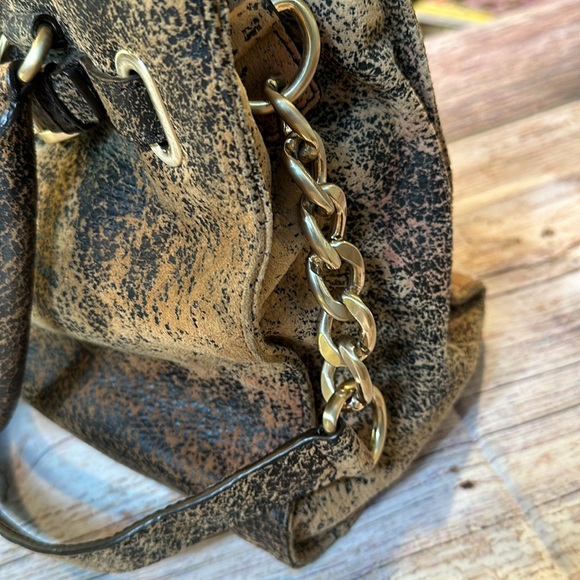 Michael Kors Distressed Hamilton Tote - Picture 7 of 11